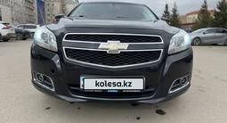 Chevrolet Malibu 2014 года за 6 700 000 тг. в Астана – фото 2