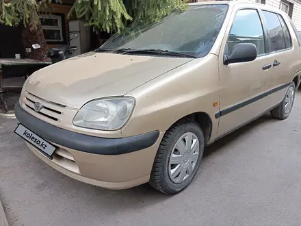 Toyota Raum 1998 года за 2 300 000 тг. в Алматы