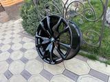 Оригинальные диски R22 на BMW X7 (G07), BMW X5 (G05), BMW X6 (G06) БМВ за 975 000 тг. в Алматы – фото 3