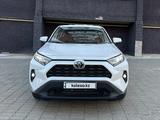 Toyota RAV4 2024 года за 15 600 000 тг. в Актау – фото 3