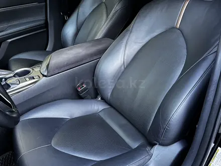 Toyota Camry 2019 года за 12 500 000 тг. в Караганда – фото 11