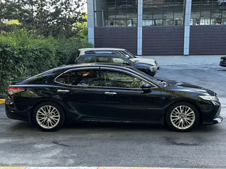 Toyota Camry 2019 года за 12 500 000 тг. в Караганда – фото 4