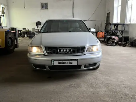 Audi A8 1995 годаүшін3 000 000 тг. в Костанай