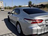 Toyota Camry 2018 года за 10 700 000 тг. в Шымкент – фото 5
