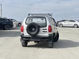 Chevrolet Niva 2006 года за 950 000 тг. в Атырау – фото 4