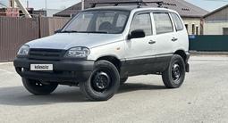 Chevrolet Niva 2006 года за 950 000 тг. в Атырау – фото 2