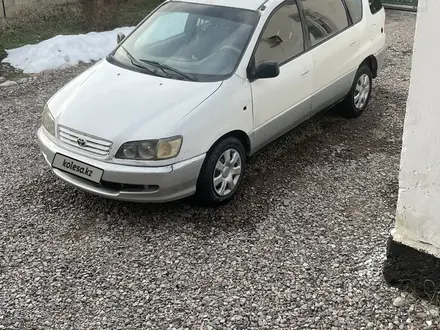 Toyota Picnic 2000 года за 2 000 000 тг. в Алматы