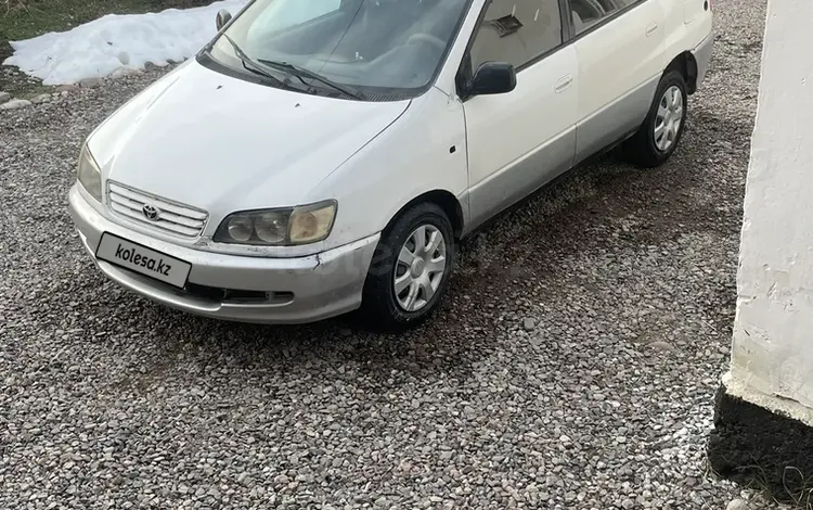 Toyota Picnic 2000 года за 2 000 000 тг. в Алматы