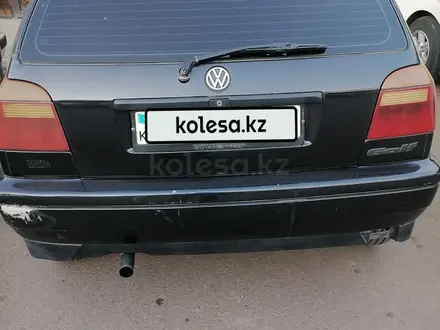 Volkswagen Golf 1996 года за 1 250 000 тг. в Астана – фото 3