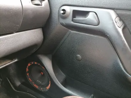 Volkswagen Golf 1996 года за 1 250 000 тг. в Астана – фото 4