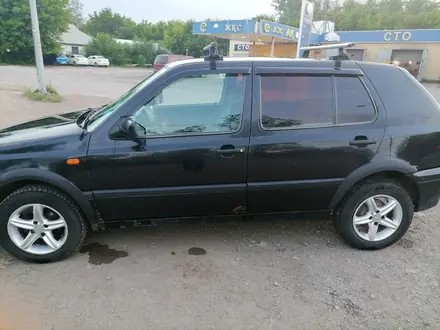 Volkswagen Golf 1996 года за 1 250 000 тг. в Астана – фото 9