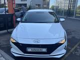 Hyundai Elantra 2022 года за 8 500 000 тг. в Алматы – фото 2