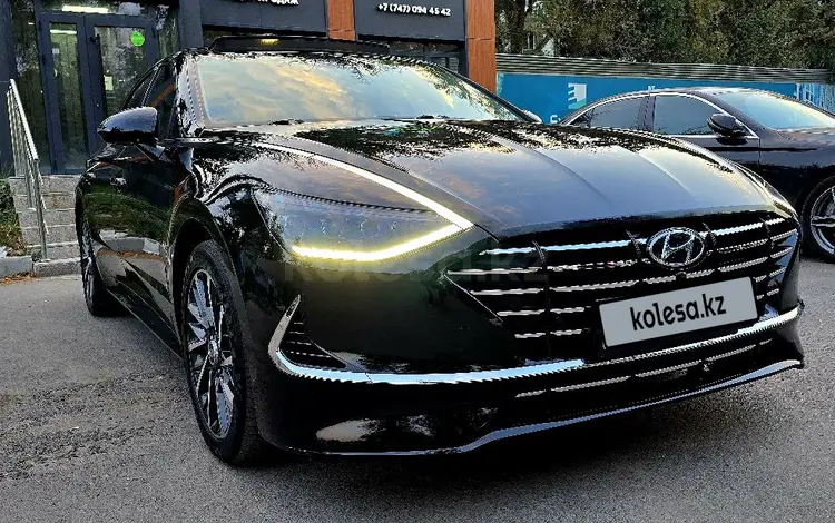 Hyundai Sonata 2021 годаfor13 500 000 тг. в Алматы