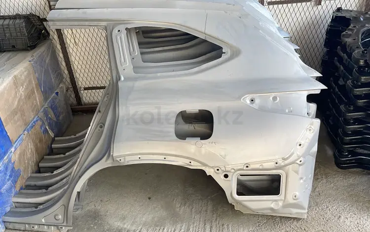 Задний крыло Highlander за 210 000 тг. в Шарджа