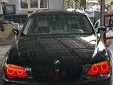 BMW 750 2006 года за 6 500 000 тг. в Алматы – фото 2