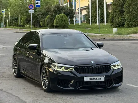 BMW 540 2018 года за 22 000 000 тг. в Алматы – фото 2