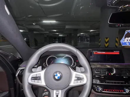 BMW 540 2018 года за 22 000 000 тг. в Алматы – фото 9