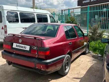 Volkswagen Vento 1998 года за 1 100 000 тг. в Шымкент – фото 9