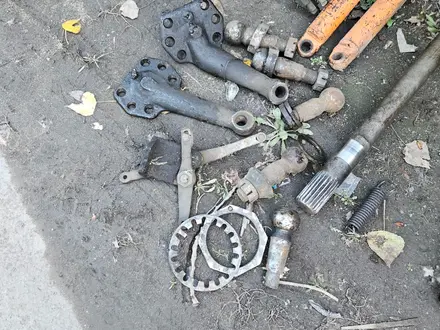 Урал 4320 шестерни кпп раздатки поворотн кулак полуось диски колодки кардан в Алматы