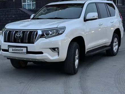 Toyota Land Cruiser Prado 2020 года за 23 300 000 тг. в Актобе