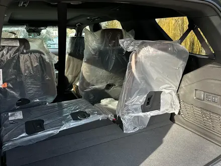 Chevrolet Tahoe 2025 года за 48 500 000 тг. в Алматы – фото 21