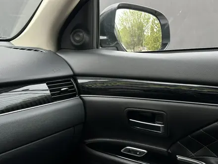Mitsubishi Outlander 2022 года за 12 800 000 тг. в Актобе – фото 11