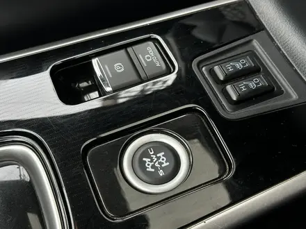 Mitsubishi Outlander 2022 года за 12 800 000 тг. в Актобе – фото 10