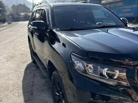 Toyota Land Cruiser Prado 2018 года за 25 000 000 тг. в Алматы – фото 14