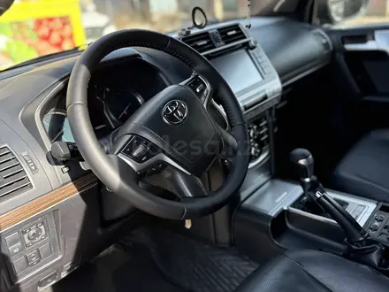 Toyota Land Cruiser Prado 2018 года за 25 000 000 тг. в Алматы – фото 20
