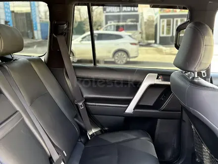 Toyota Land Cruiser Prado 2018 года за 25 000 000 тг. в Алматы – фото 9