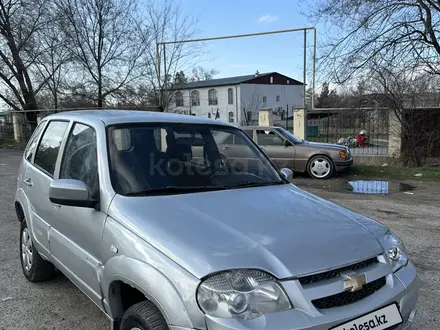 Chevrolet Niva 2012 года за 1 500 000 тг. в Алматы – фото 2