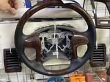 Руль Toyota Hilux 2011-15 оригинал под дерево обтянут за 80 000 тг. в Астана