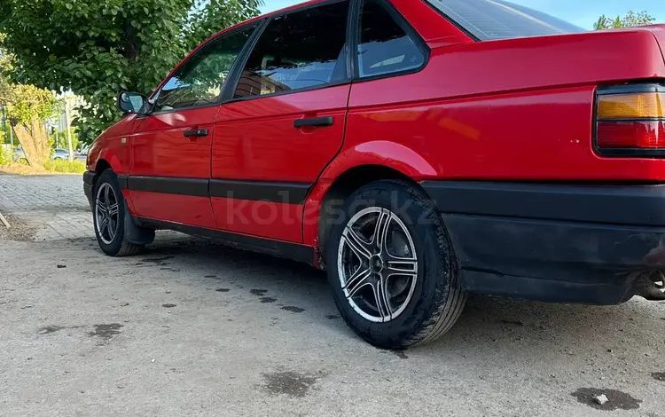 Volkswagen Passat 1990 года за 650 000 тг. в Караганда