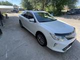 Toyota Camry 2015 года за 13 000 000 тг. в Шымкент – фото 3