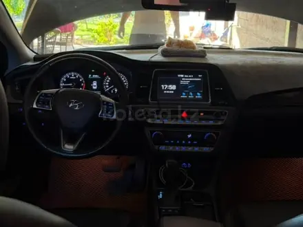 Hyundai Sonata 2017 года за 8 500 000 тг. в Шымкент – фото 5