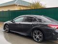 Toyota Camry 2019 годаүшін8 500 000 тг. в Атырау