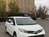 Toyota Sienna 2017 годаүшін12 300 000 тг. в Астана