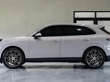 Porsche Cayenne 2025 года за 67 000 000 тг. в Алматы – фото 2