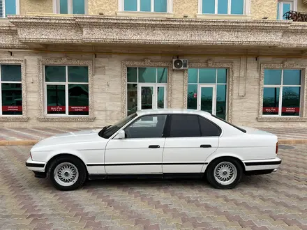 BMW 520 1990 года за 2 290 000 тг. в Актау – фото 2