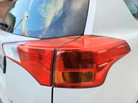 Toyota RAV4 2014 года за 11 500 000 тг. в Актобе – фото 22