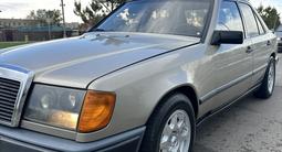 Mercedes-Benz E 260 1991 годаүшін1 150 000 тг. в Астана – фото 3