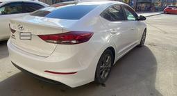 Hyundai Elantra 2017 года за 5 000 000 тг. в Атырау – фото 4