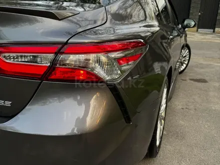 Toyota Camry 2019 года за 11 800 000 тг. в Тараз – фото 27