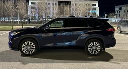 Toyota Highlander 2021 года за 20 350 000 тг. в Атырау – фото 5