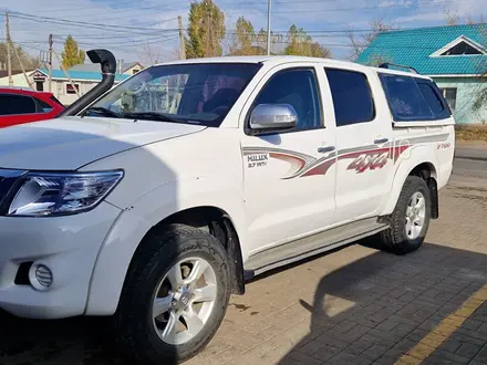 Toyota Hilux 2013 года за 8 500 000 тг. в Актобе