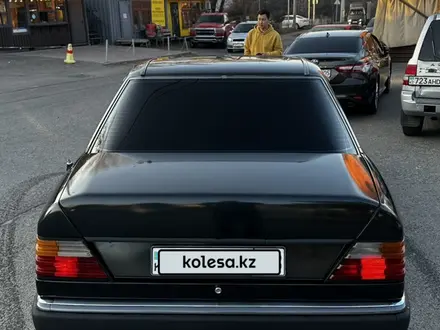 Mercedes-Benz E 230 1992 года за 2 100 000 тг. в Алматы – фото 3