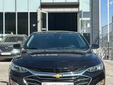 Chevrolet Malibu 2019 годаүшін8 590 000 тг. в Шымкент – фото 2