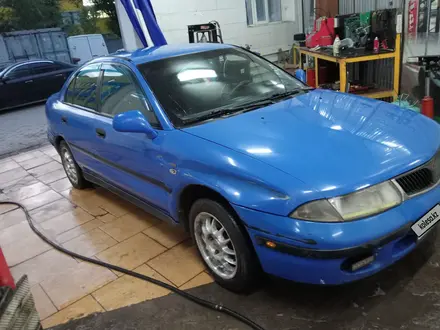 Mitsubishi Carisma 1999 года за 1 000 000 тг. в Астана