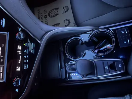 Toyota Camry 2019 года за 11 300 000 тг. в Астана – фото 11