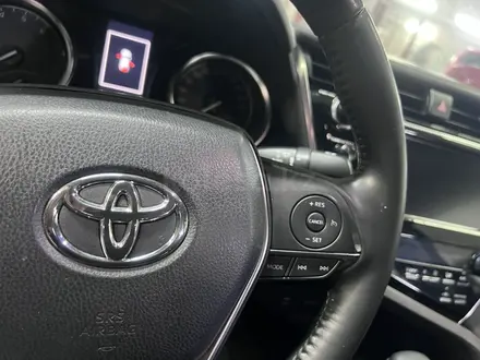 Toyota Camry 2019 года за 11 300 000 тг. в Астана – фото 21
